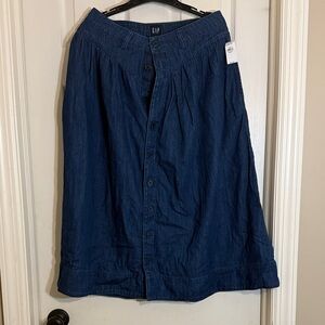 GAP Women's Denim A-Line midi Skirt. NWT 6P.